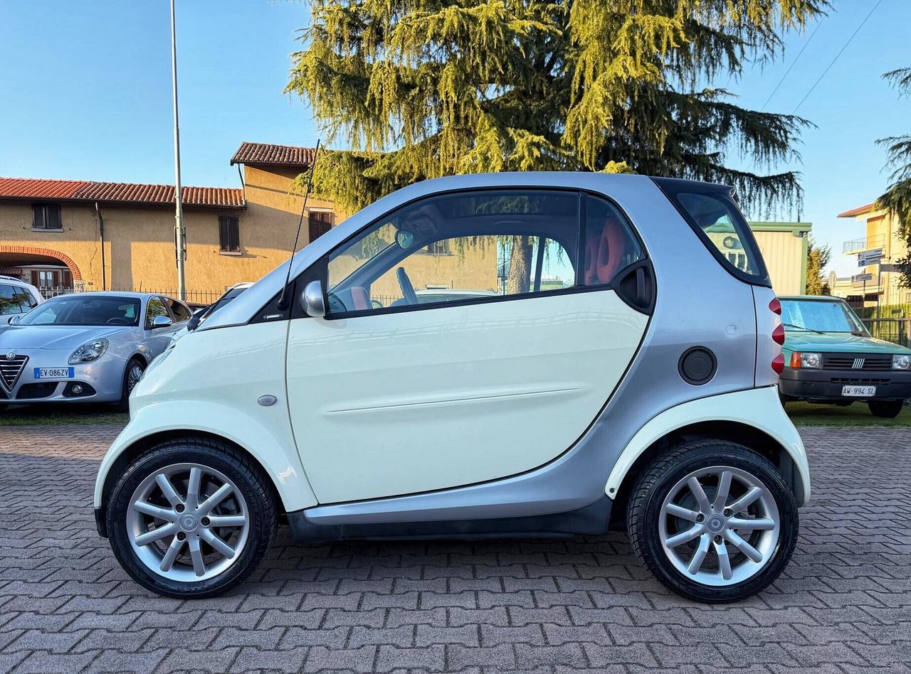 Smart ForTwo 700 coupé pure (45 kW) OK NEOPATENTATI