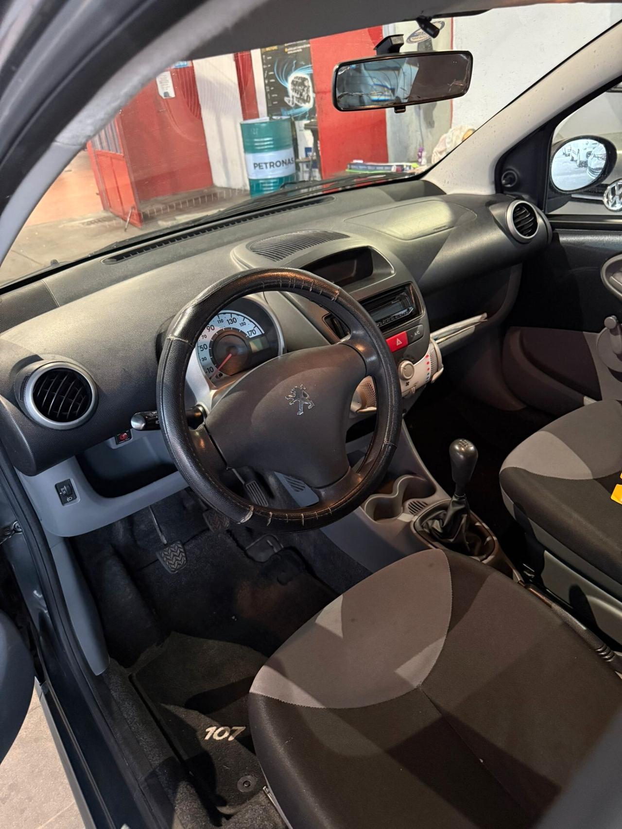 Peugeot 107 1.0 68CV 5p. Sweet Years
