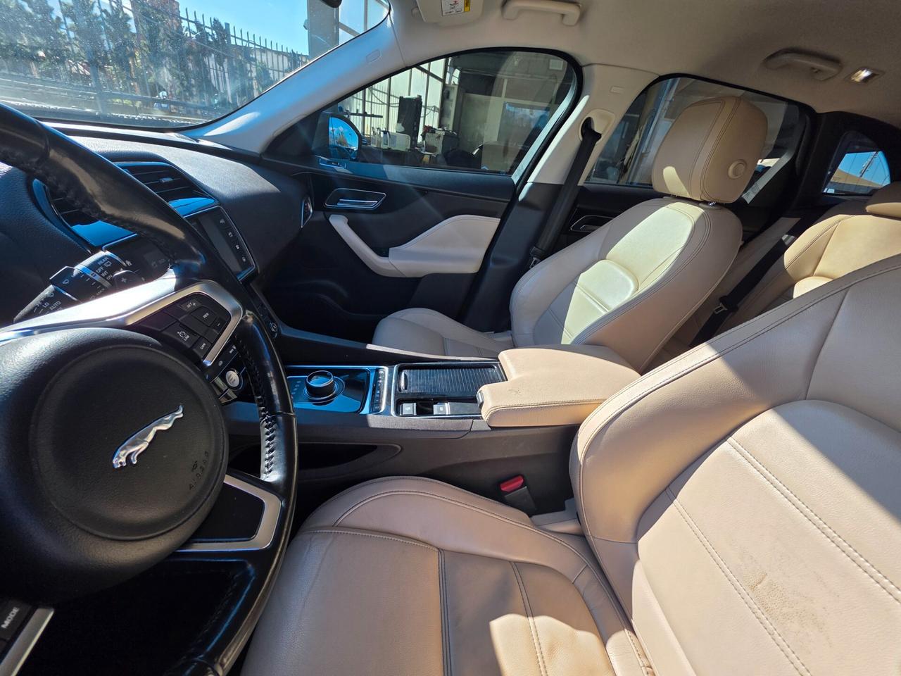 Jaguar F-Pace 2.0 D 180 CV AWD aut. Portfolio