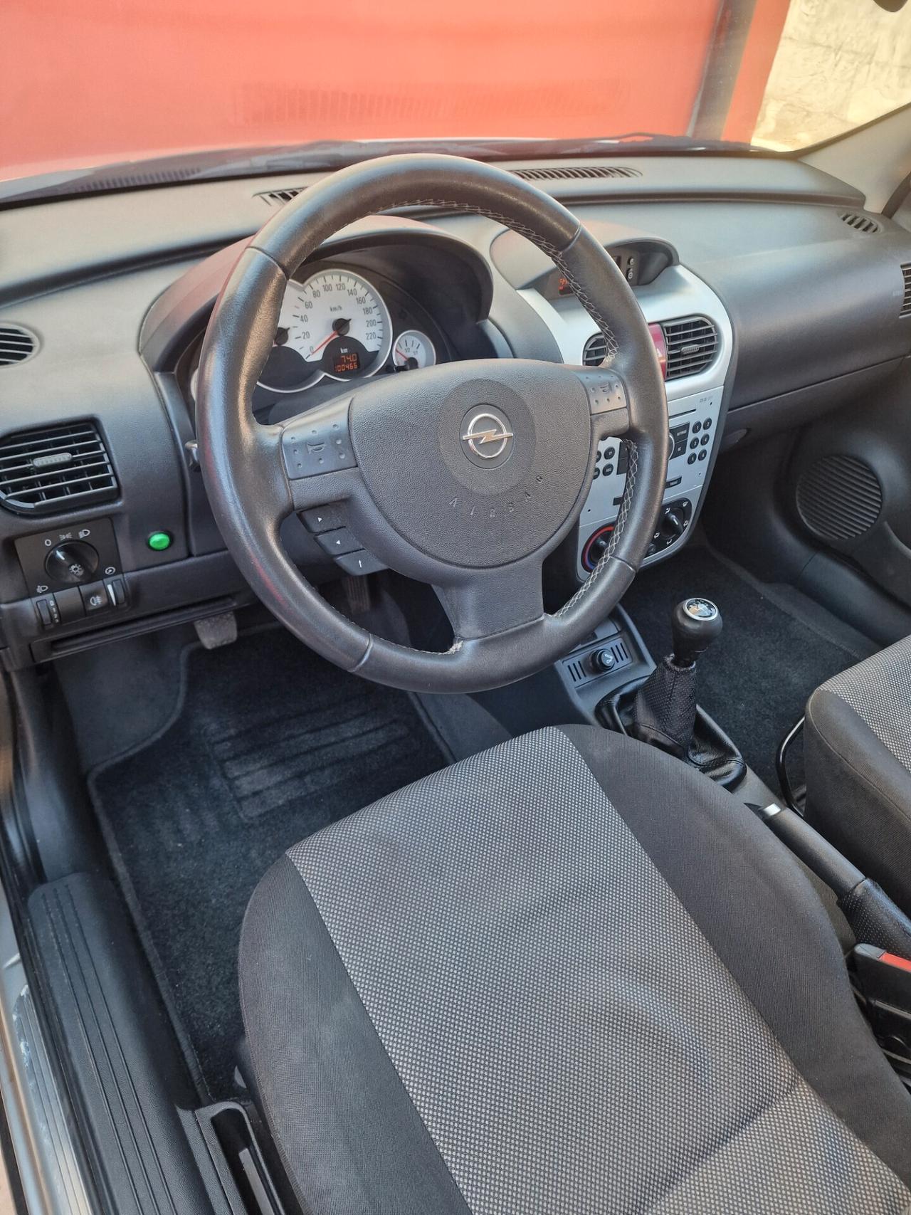 Opel Corsa 1.2i 16V cat 3 porte Sport