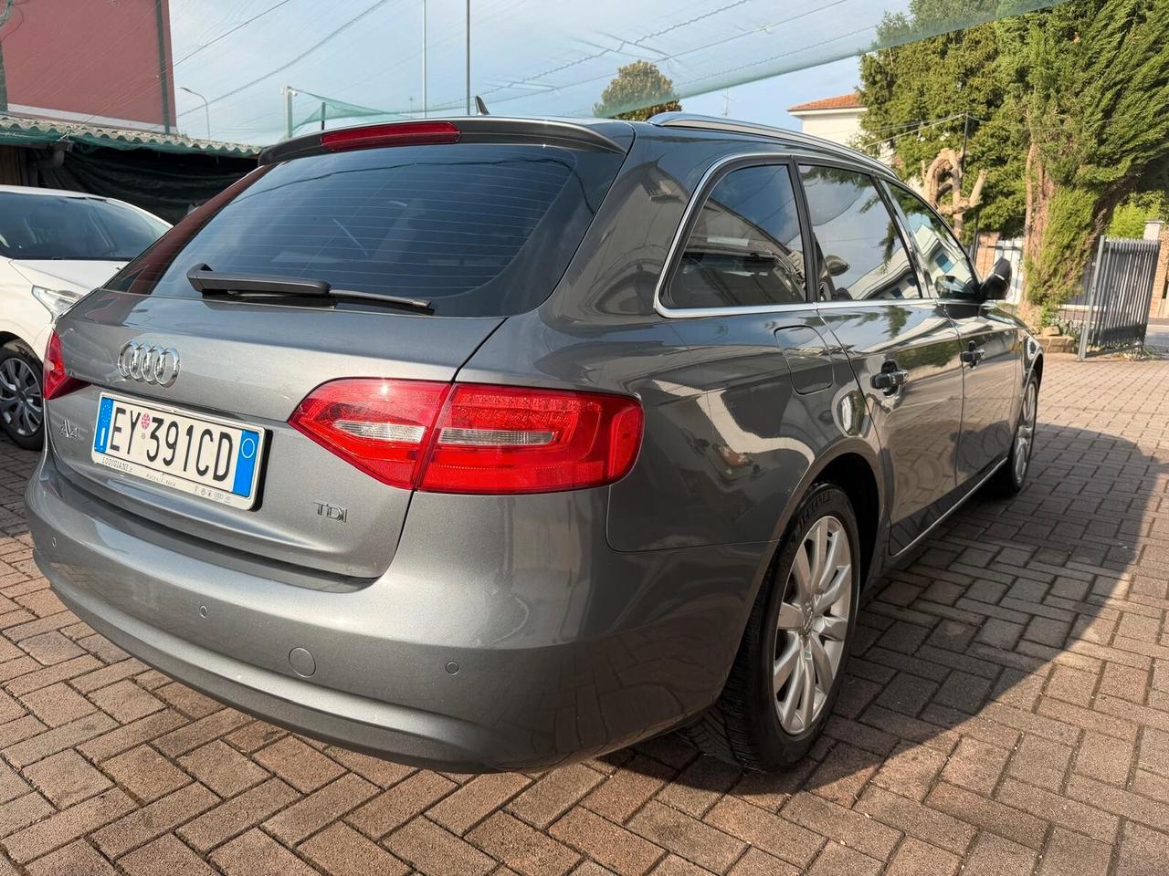 Audi A4 Avant 2.0 TDI 150 CV clean diesel