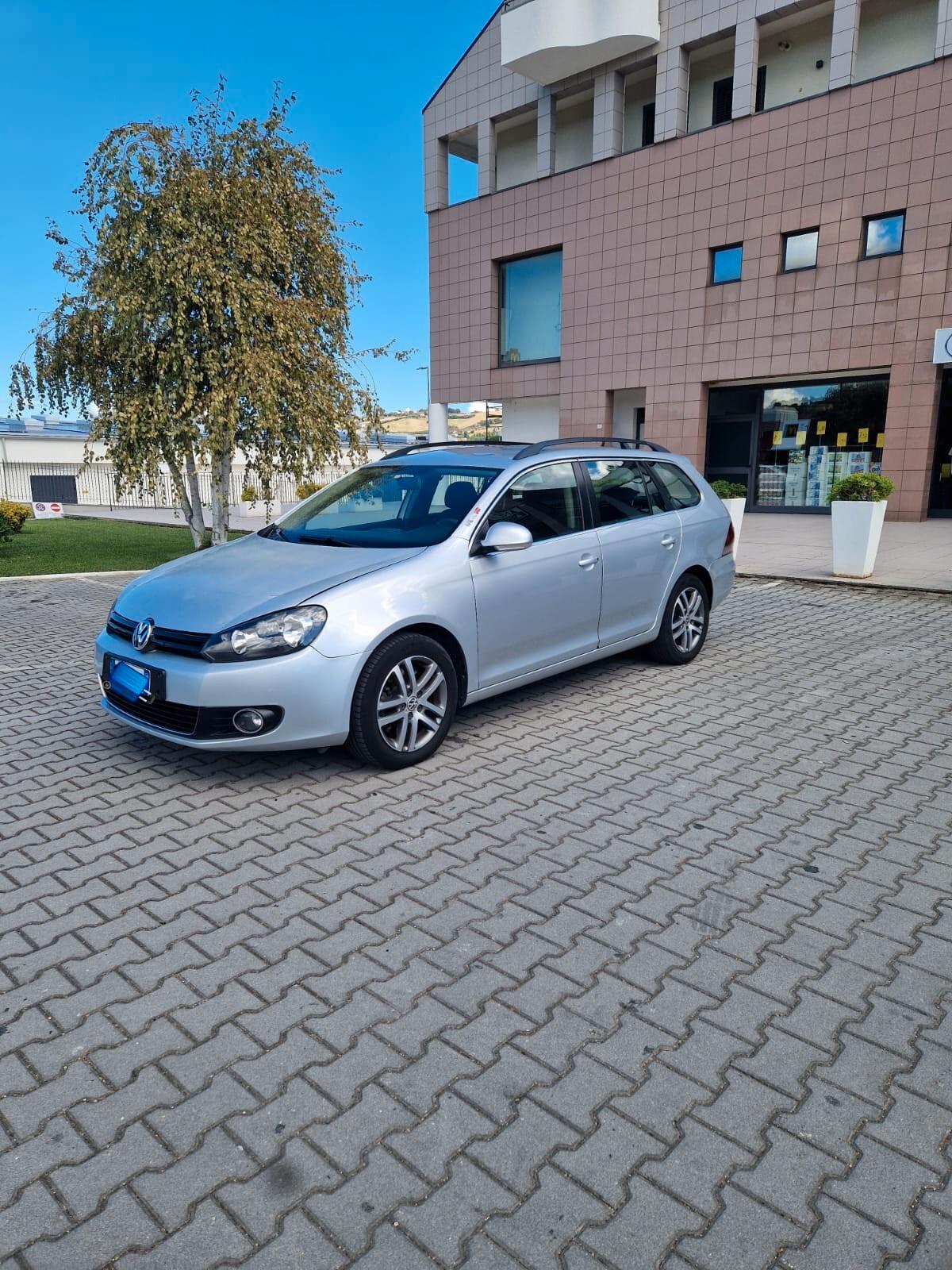 Volkswagen Golf Business 2.0 TDI DSG 3p. Highline BlueMotion Tech.