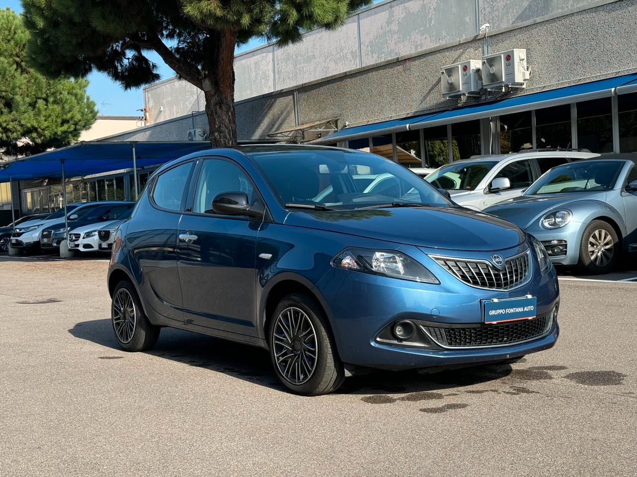 Lancia Ypsilon 1.0 FireFly 5 porte S&S Hybryd Gold