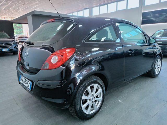 OPEL Corsa 1.4 16V 3 porte aut. Enjoy