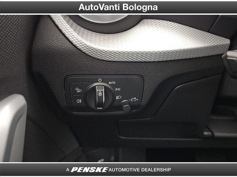 Audi Q2 Q2 30 2.0 tdi Identity Black s-tronic