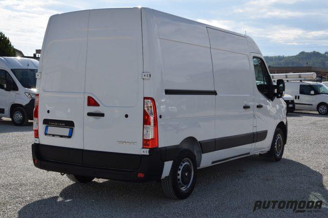 RENAULT Master L2H2 T35 135CV