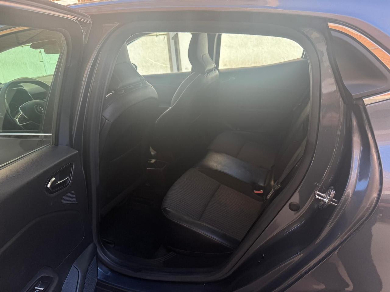 RENAULT Clio TCe 90CV 5 porte Intens