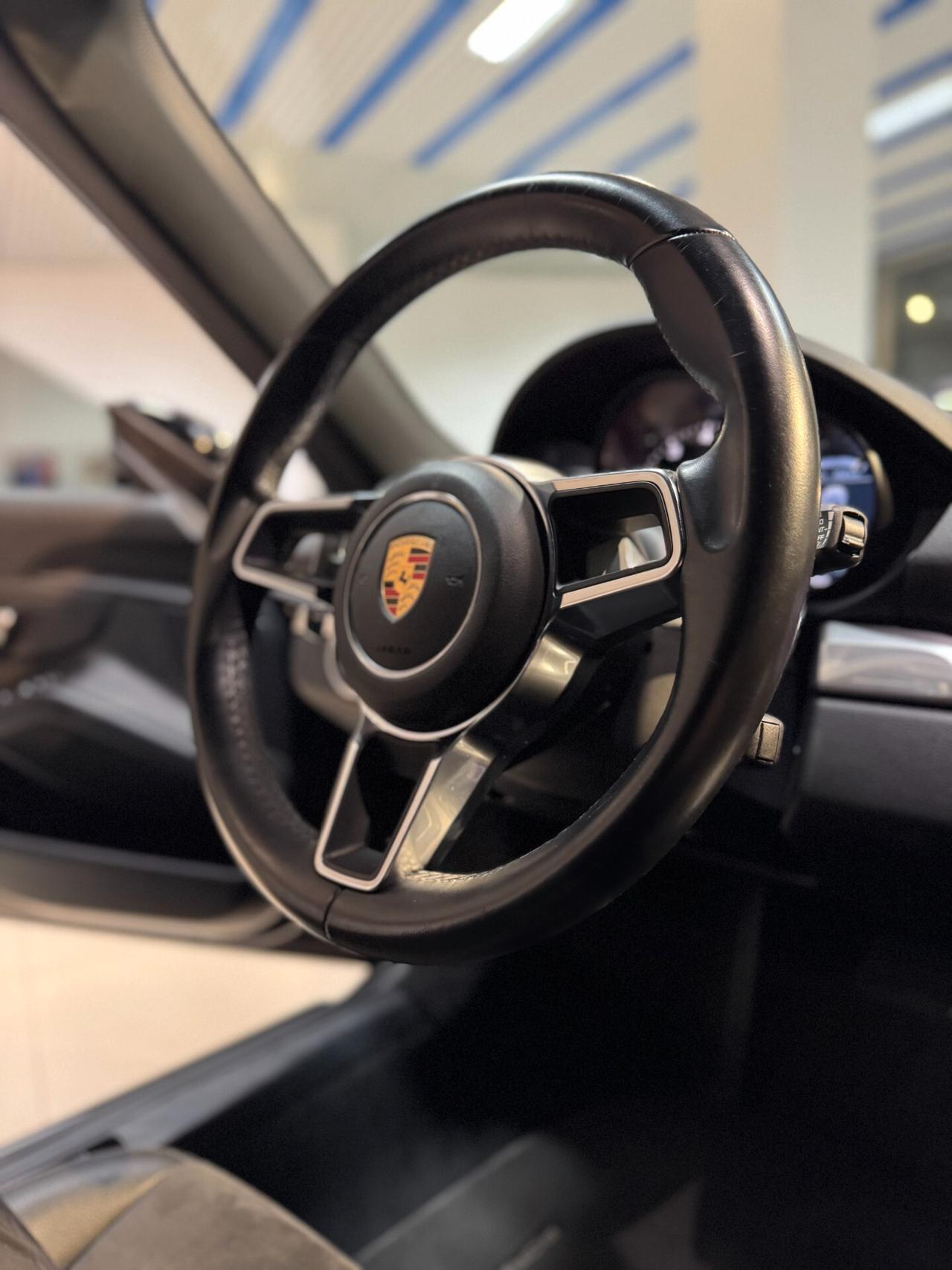 Porsche 718 Spyder Boxster 2.0 T