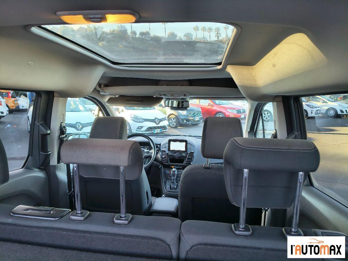 FORD - Tourneo Connect - 1.5 TDCi 120CV aut. Tit.