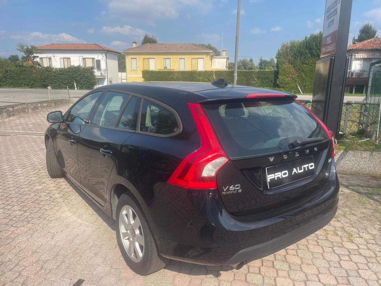 Volvo V60 D2 1.6 Summum