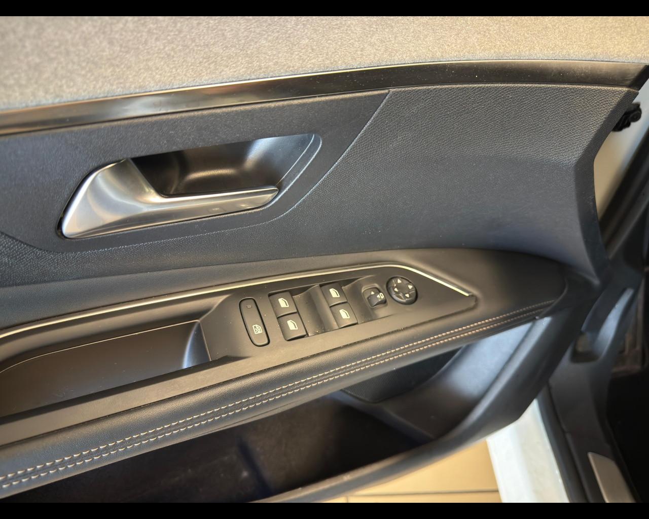 PEUGEOT 3008 2ª serie - 3008 BlueHDi 130 S&S EAT8 GT