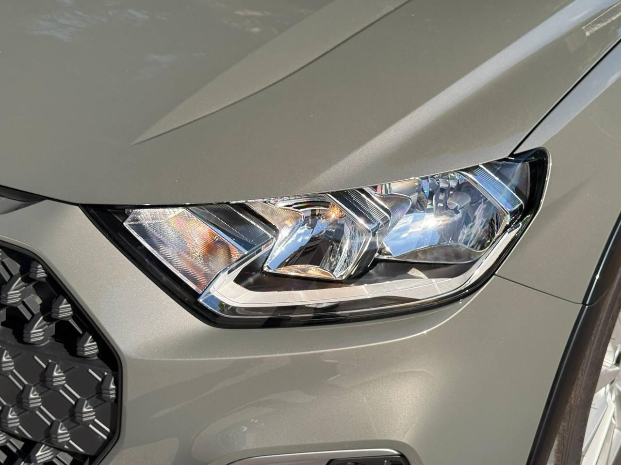 AUDI A1 II 2022 allstreet - A1 allstreet 30 1.0 tfsi Business 116cv