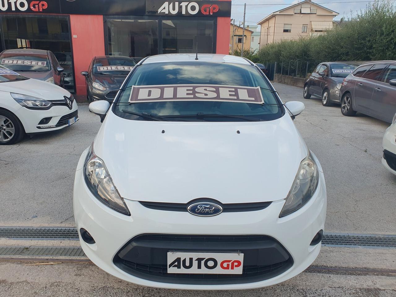 Ford Fiesta 1.4 TDCi 68CV Neopatentati 2010