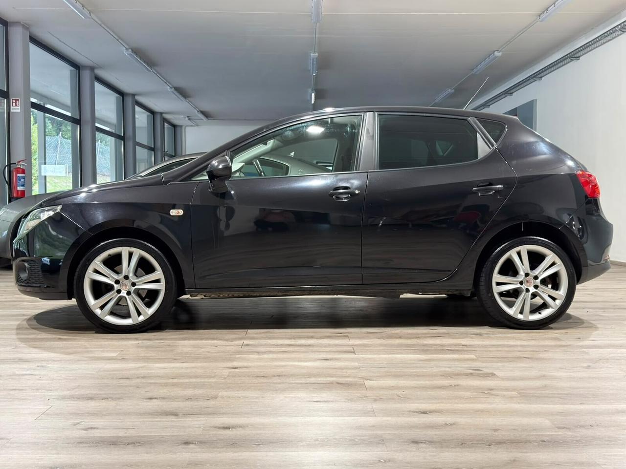 SEAT IBIZA 1.6 105CV 5p SPORT - NEOPATENTATI
