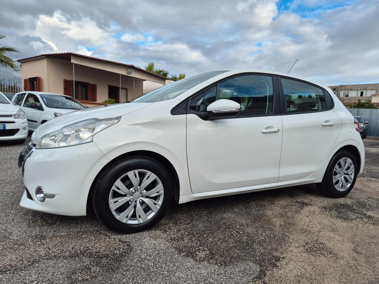 Peugeot 208 1.2 82 CV ALLURE NUOVA FULL 2014