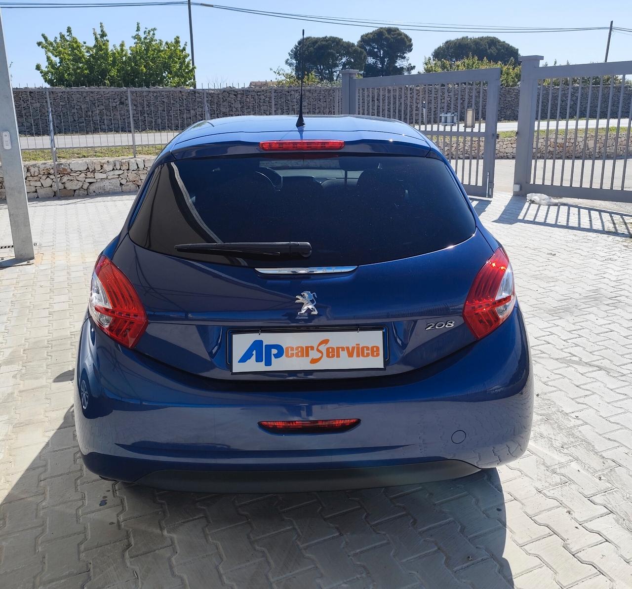 Peugeot 208 1.4 HDi 68 CV 5 porte Allure