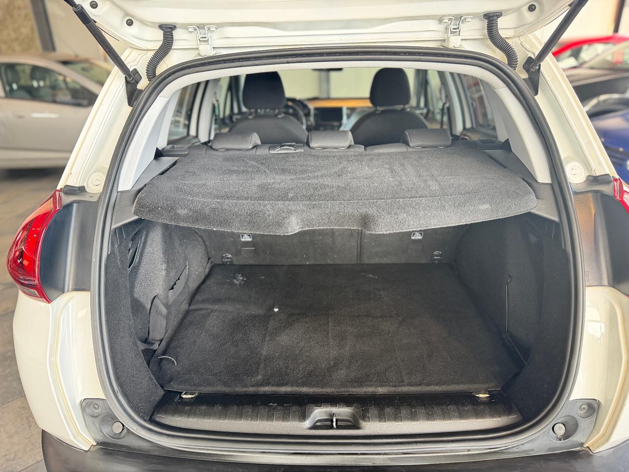 Peugeot 2008 BlueHDi 100 Allure