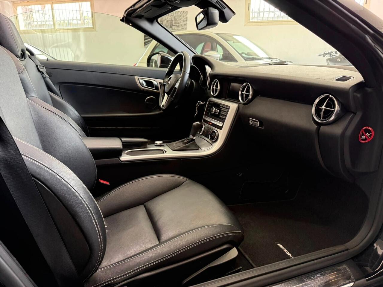 Mercedes-benz SLK 200 Premium AMG FULL SERVICE