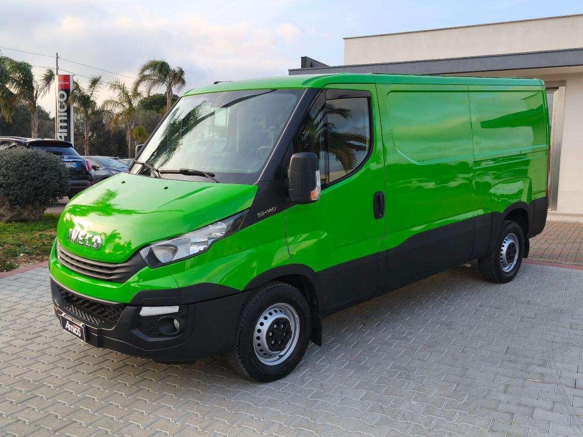 Iveco Daily 35S14 Furgone Medio Tetto Basso Gancio traino