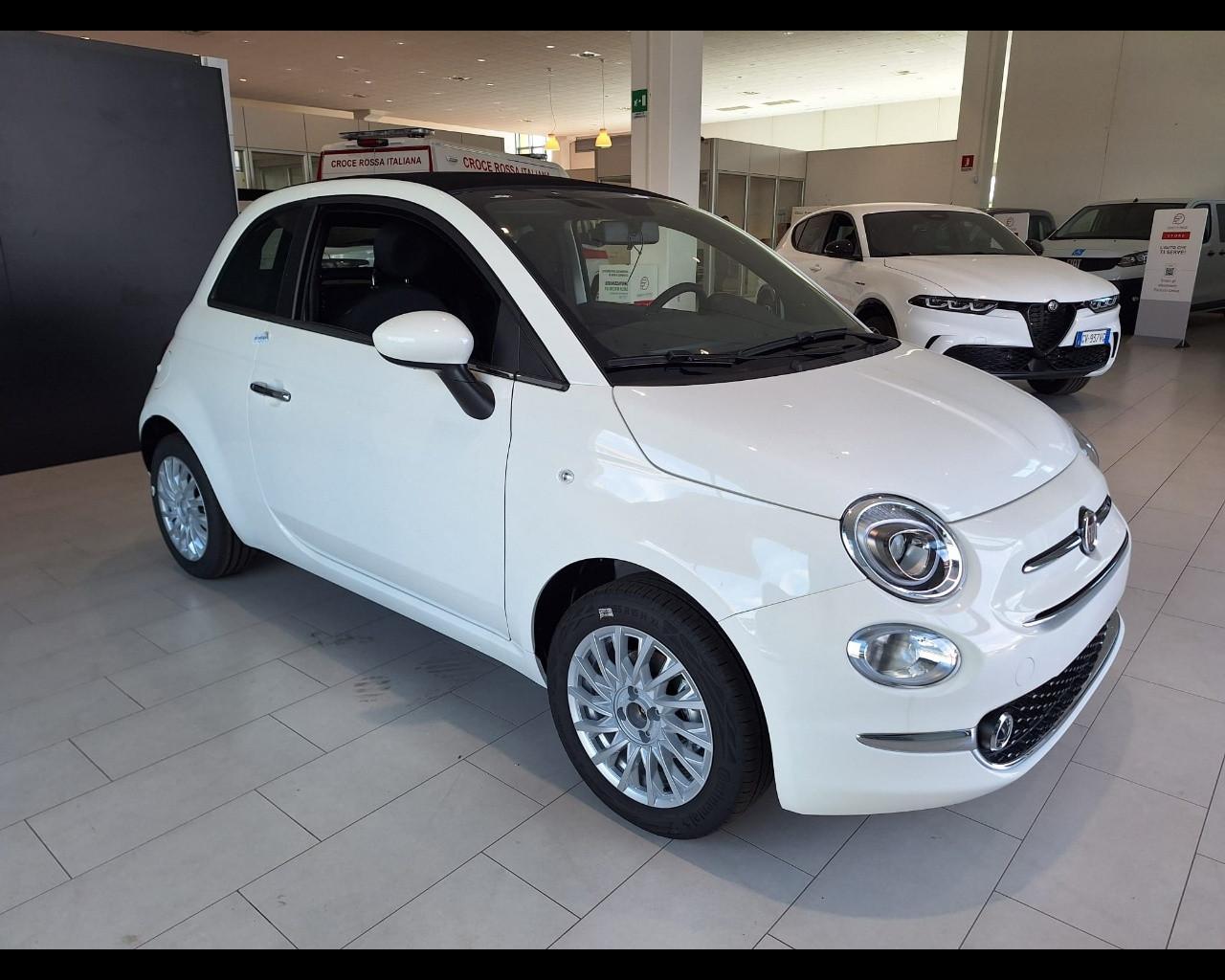 FIAT 500 (2015-->) - 500 C 1.0 Hybrid Dolcevita