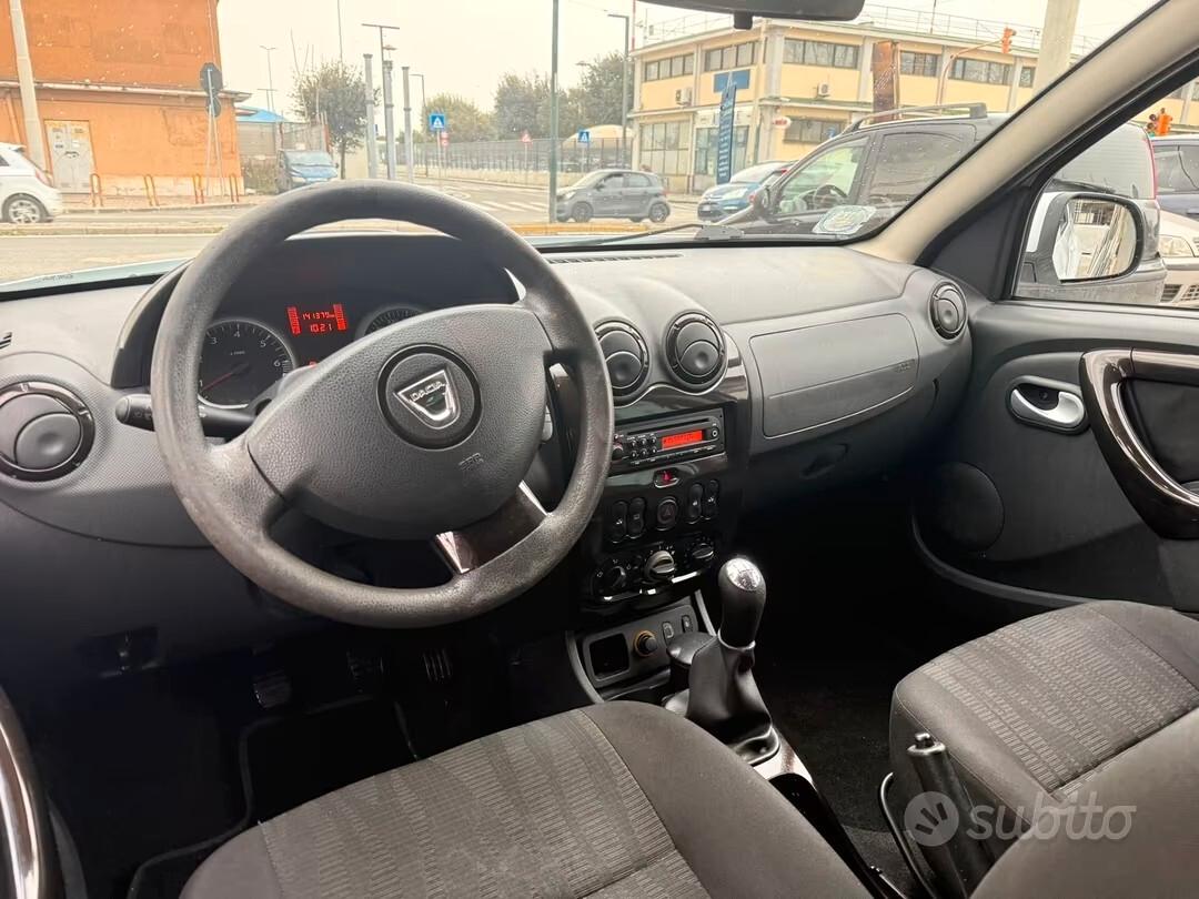 Dacia Duster 1.6 110CV con gancio traino