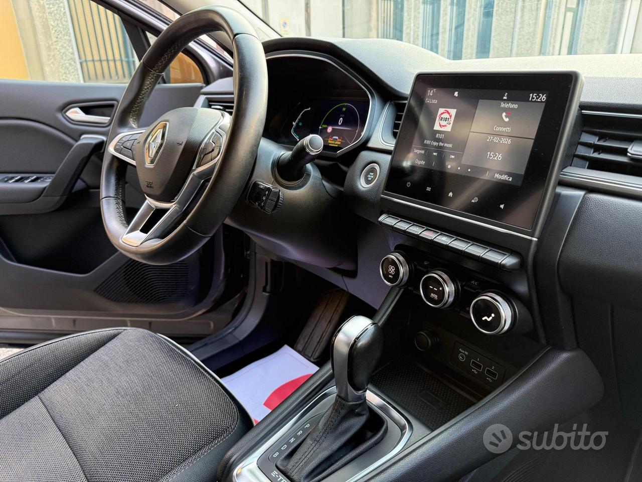 Renault Captur 1.6 E-Tech hybrid Intens 145cv auto