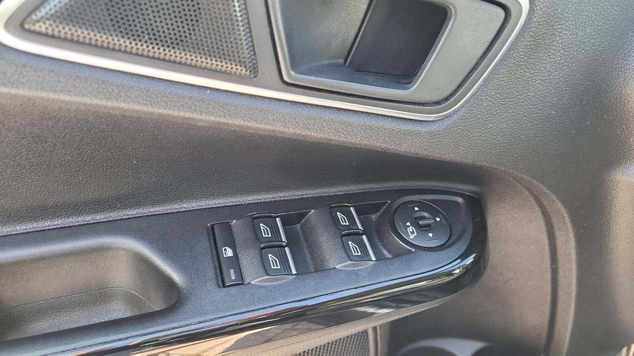 Ford B-Max 1.5 TDCi-6B-NAVI-UNICO PROP-3 REVISIONI