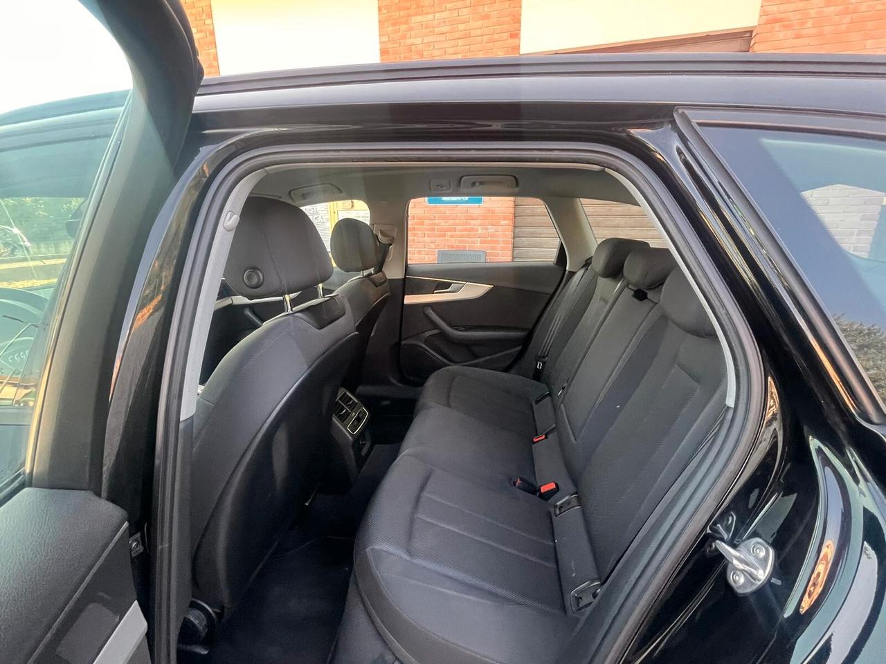 Audi A4 Avant 2.0 TDI 150 CV S tronic