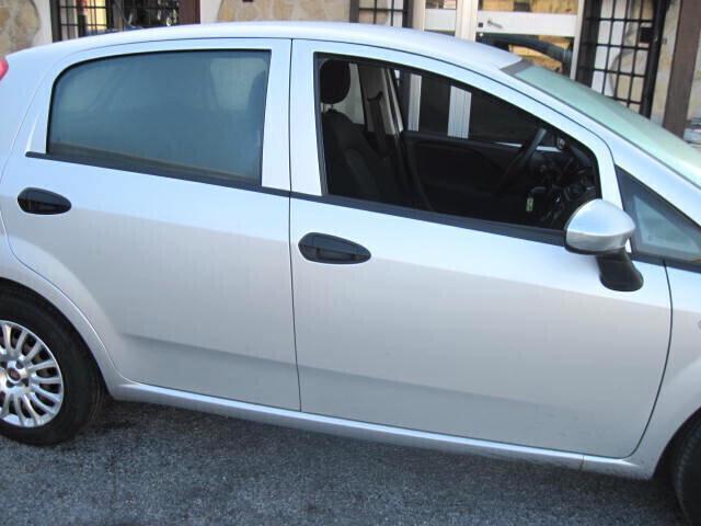 Citroen C3 PureTech 110 S&S EAT6 Shine RENT A CAR AUTONOLEGGIO