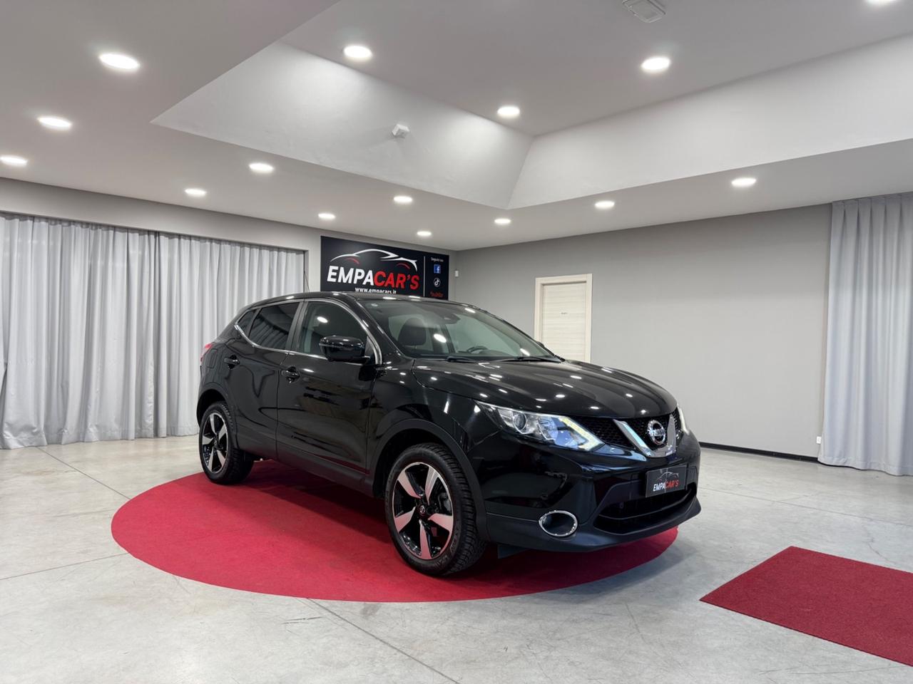 Nissan Qashqai 1.6 dCi 2WD Tekna 131cv OK NEOPATENTATI