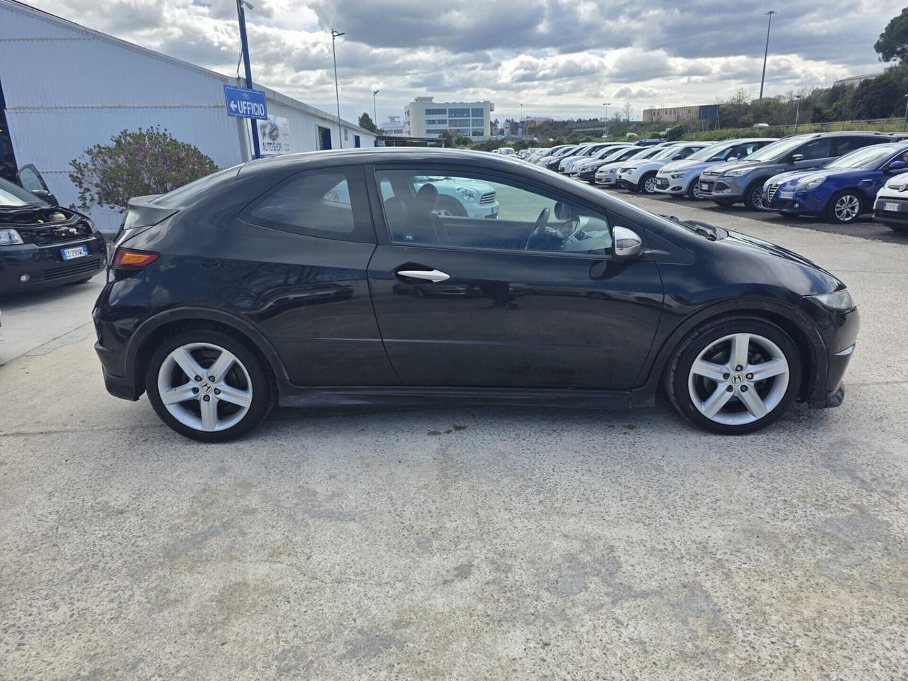 Honda Civic 2.2 i-CTDi 3p. Type S