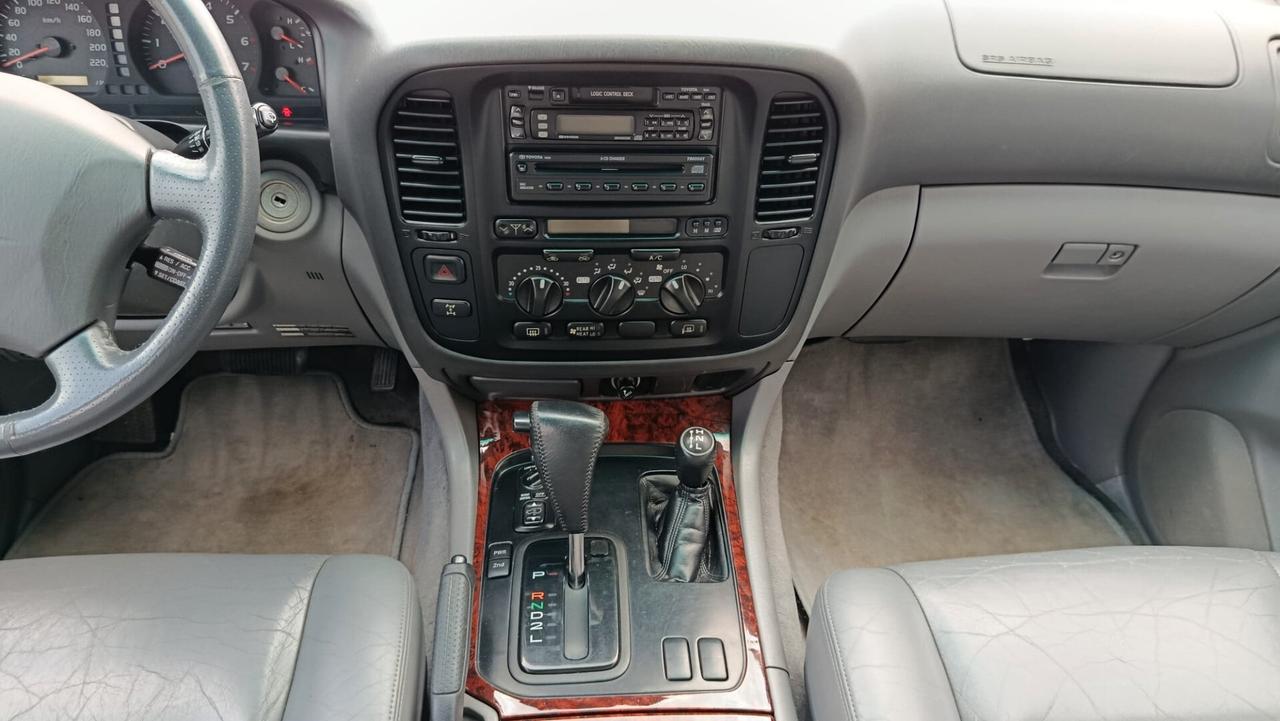 Toyota Land Cruiser 4.7i V8 32V aut. 100