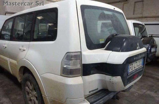 MITSUBISHI Pajero Pajero IV 2007 3.2 cr Instyle 5p auto - FD474XX
