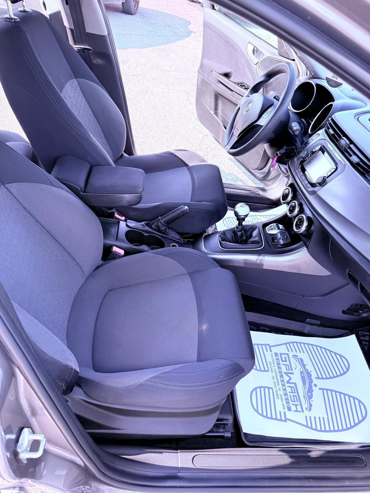Alfa Romeo Giulietta 1.6 JTDm-Ok neopatentati