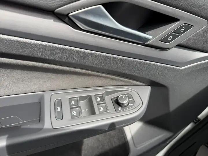 Volkswagen Golf GTI 2.0 TSI PERFORMANCE