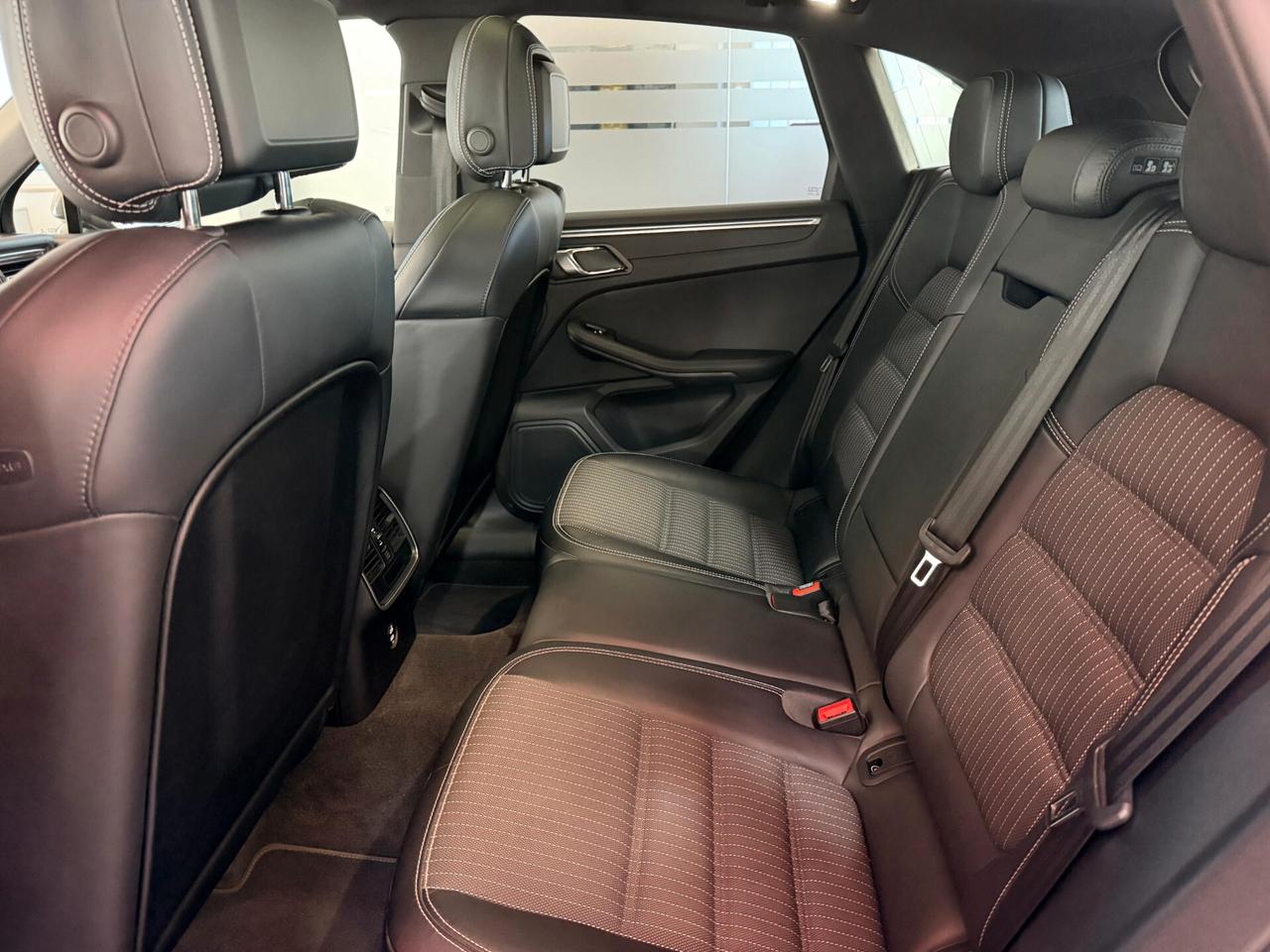 Porsche Macan 2.0 T