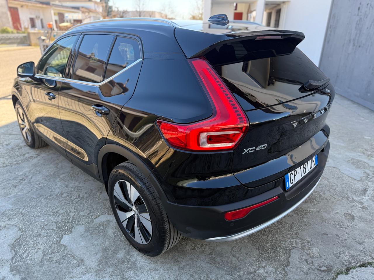 Volvo XC40 T4 1.5 Plug-in Hybrid 2023 50 KM ELETTRICO