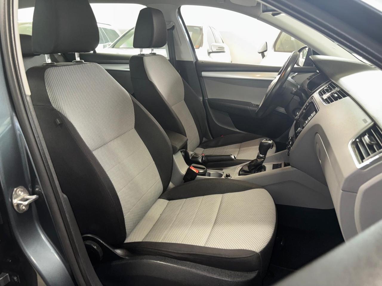 Skoda Octavia 1.6 TDI DSG AUTOMATIC SW