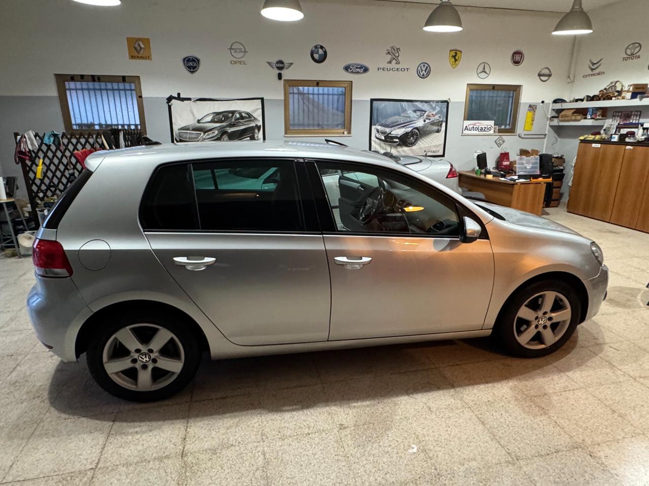 Volkswagen Golf Business 1.6 TDI 105 cv. Highline OK NEOPATENTATI