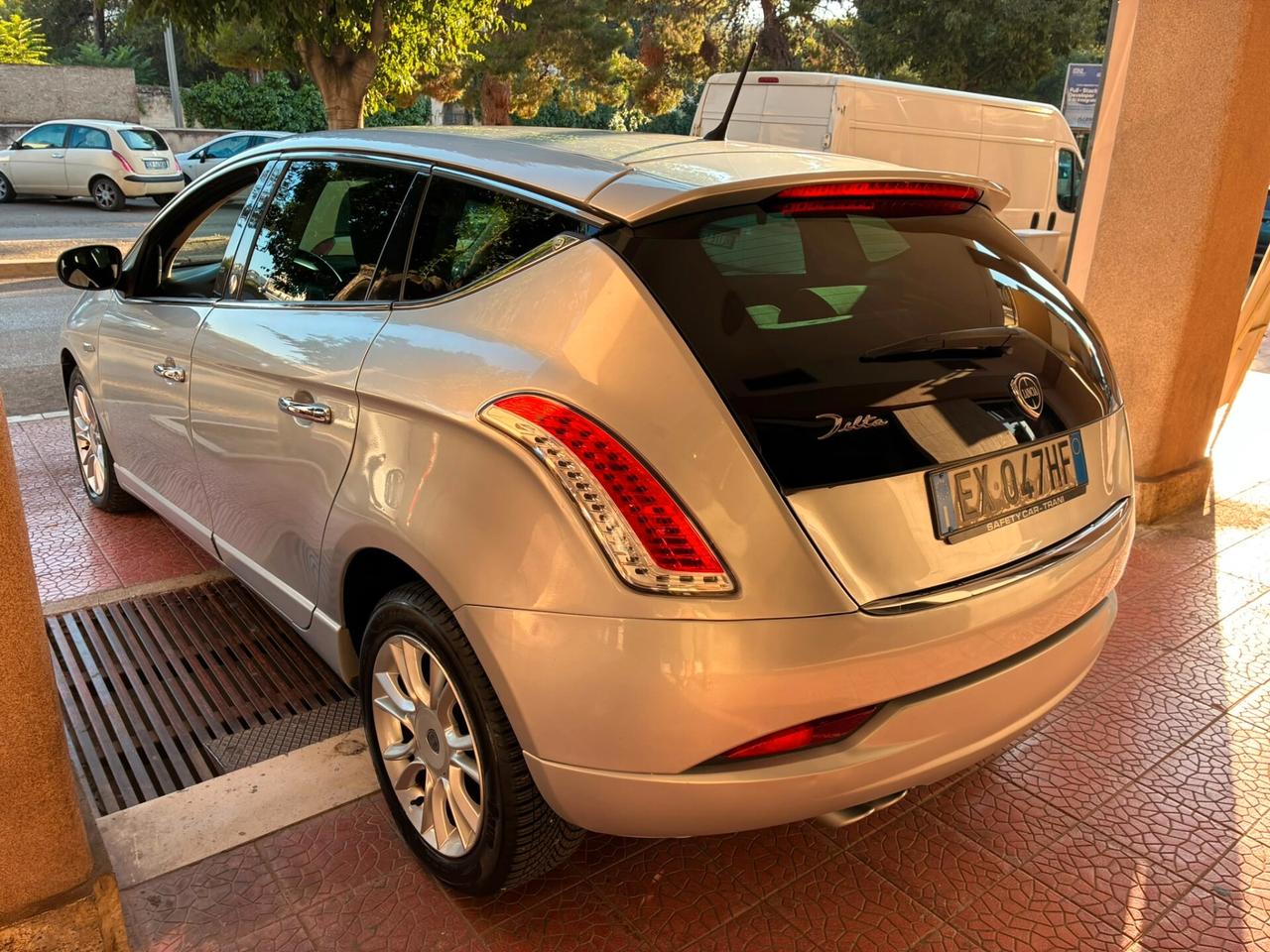 Lancia Delta 1.4 Ecochic GPL garantita-2014