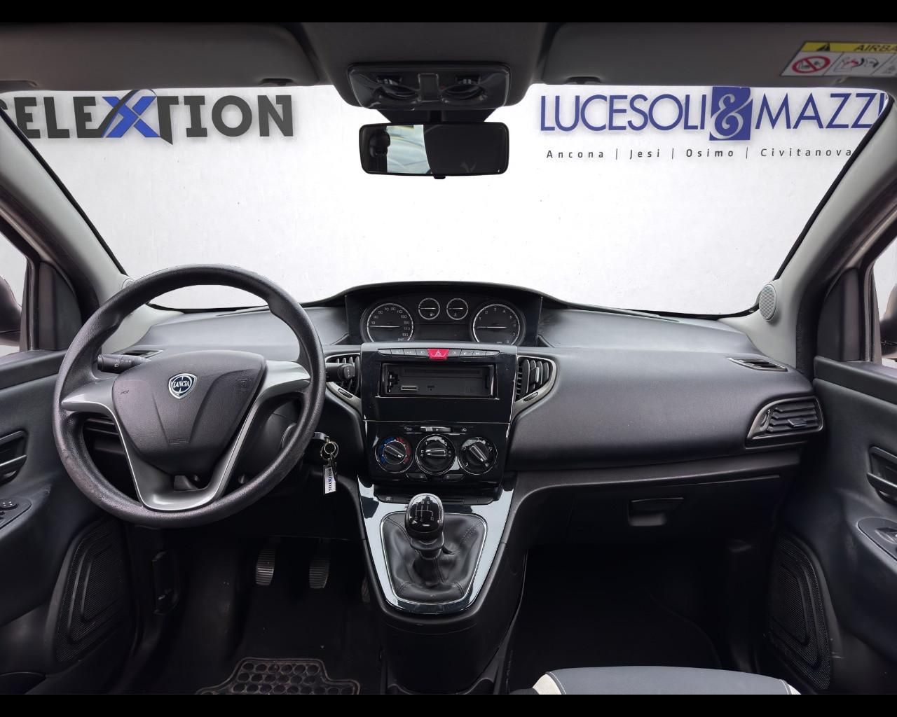 LANCIA Ypsilon 3ª serie - Ypsilon 0.9 TwinAir 85 CV 5 porte Metano