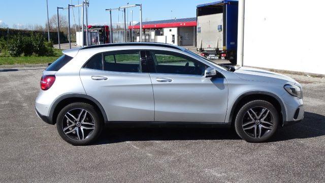 MERCEDES-BENZ GLA 200 d Automatica "Executive", Garanzia, 2° Treno gomme