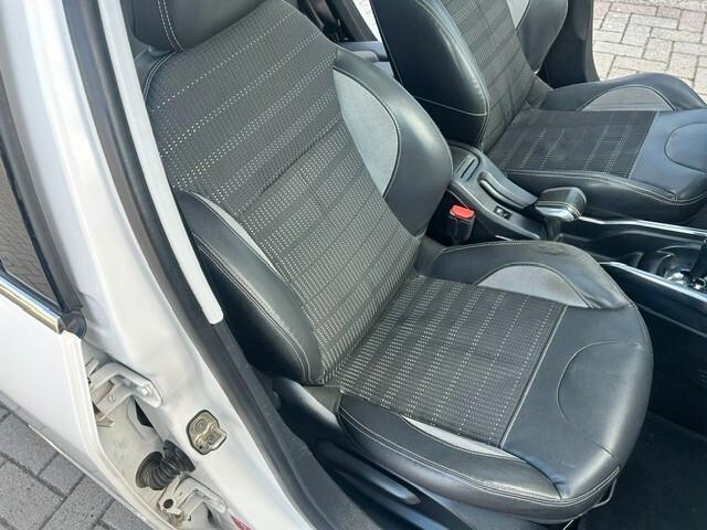 Peugeot 2008 1.6 e-HDi 92 CV Stop&Start Allure