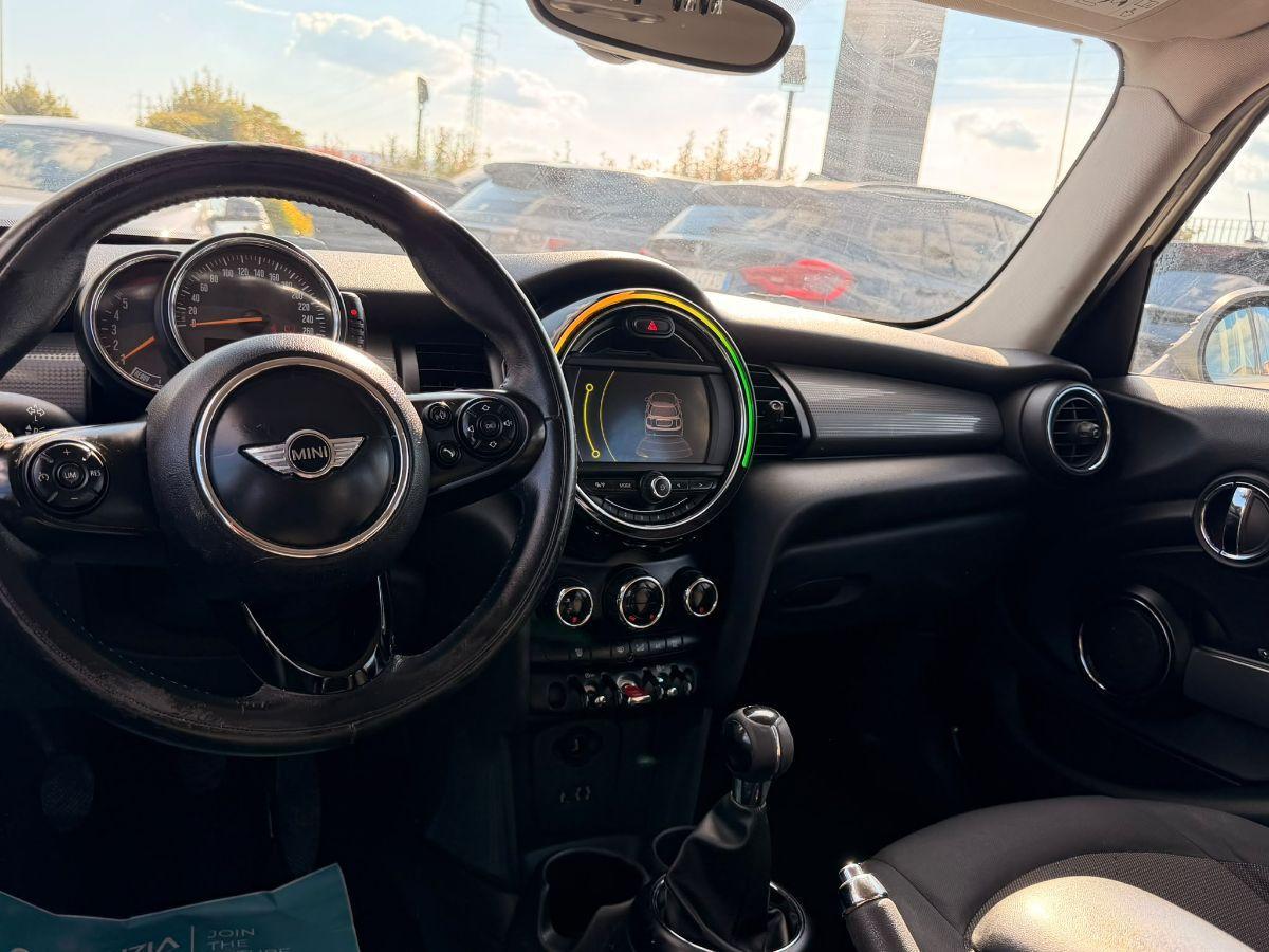 MINI - Mini - 1.5 Cooper D Business XL 5 porte