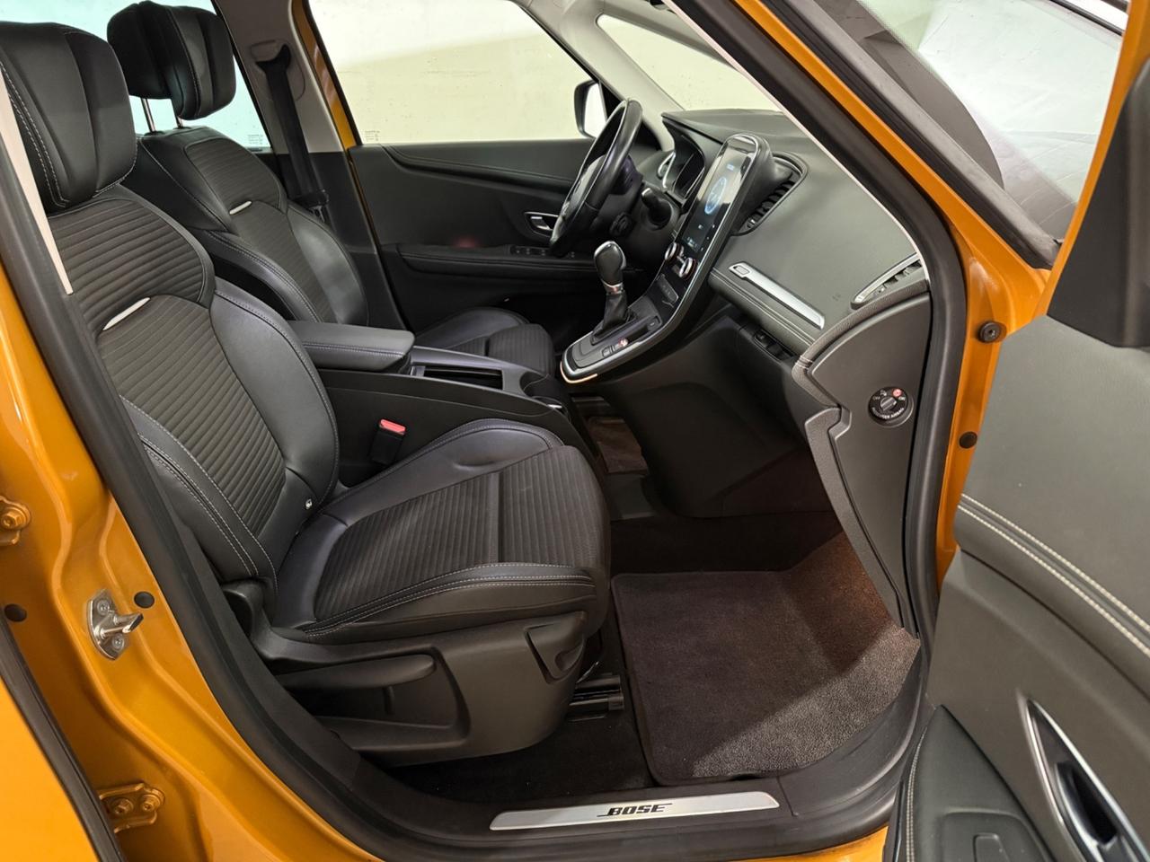 Renault Scénic dCi 110 CV EDC Bose