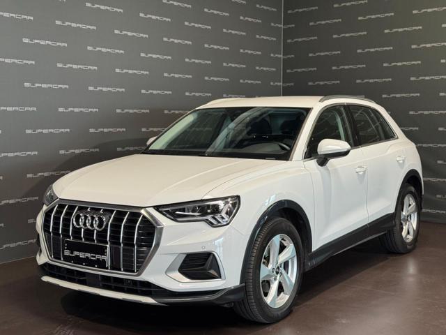 AUDI Q3 35 TDI S tronic Business Advanced