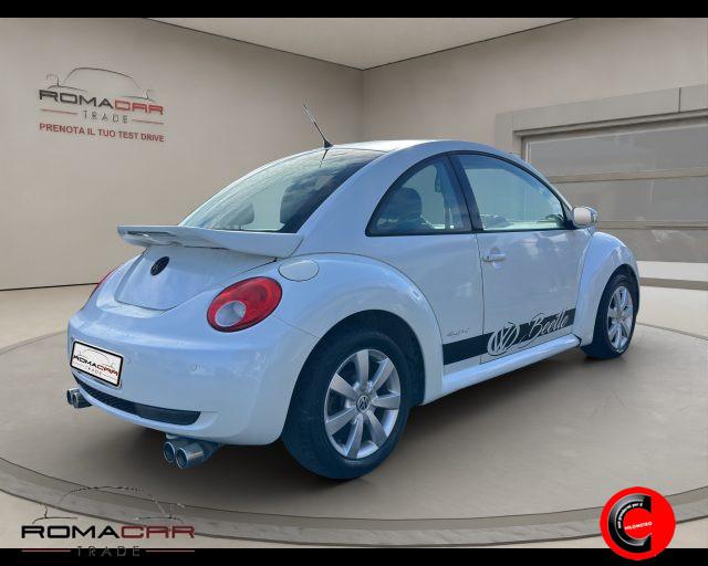 VOLKSWAGEN New Beetle 1.6