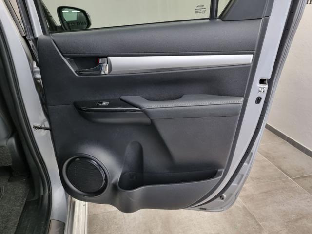 TOYOTA Hilux 2.8 D A/T 4WD 4 porte Double Cab