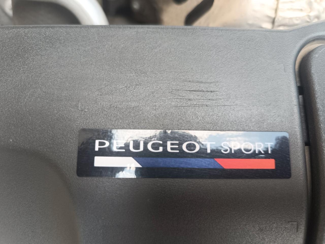 Peugeot 308 THP 272 CV by Peugeot sport maniacale