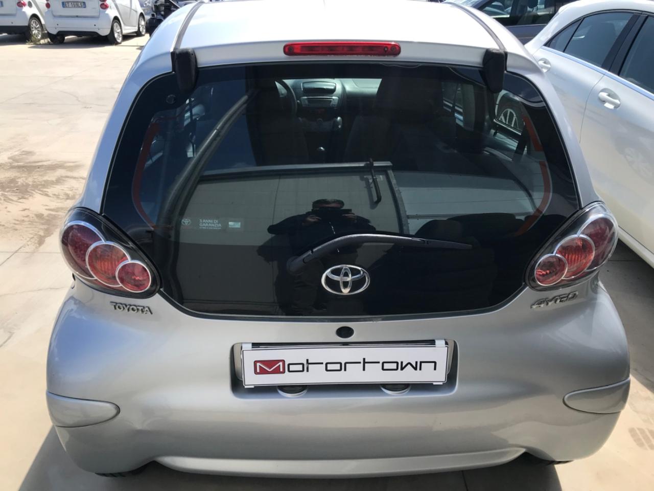 Toyota Aygo 1.0 12V VVT-i 5 porte Active Connect